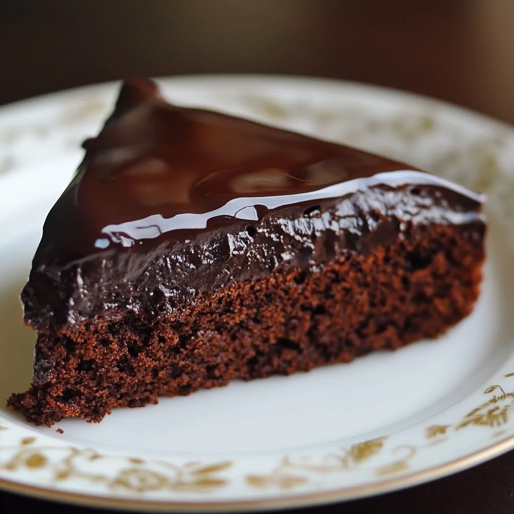 Gâteau au yaourt et chocolat moelleux sorti du four