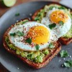 Toast méditerranéen avocat & œufs léger